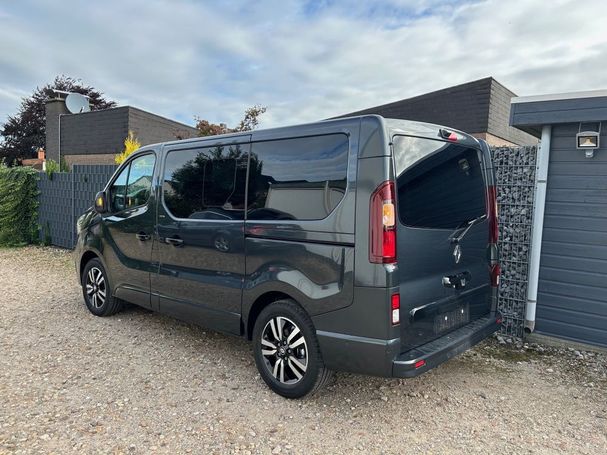 Renault Trafic Blue dCi 150 Spaceclass 110 kW image number 3