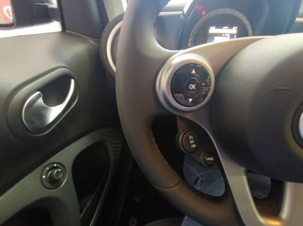 Smart ForTwo EQ 60 kW image number 11