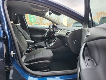 Car image 22