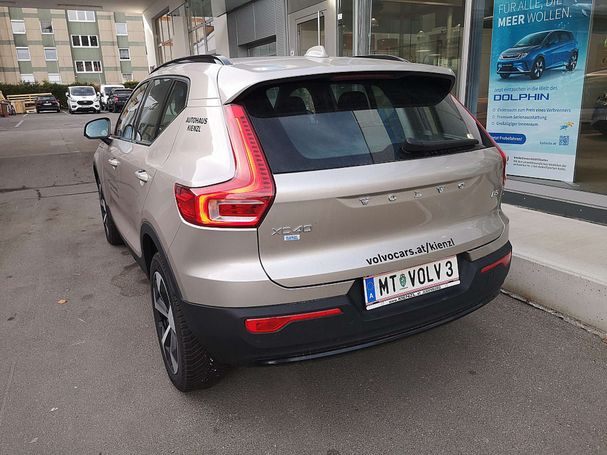 Volvo XC40 B3 Dark Ultimate 120 kW image number 4