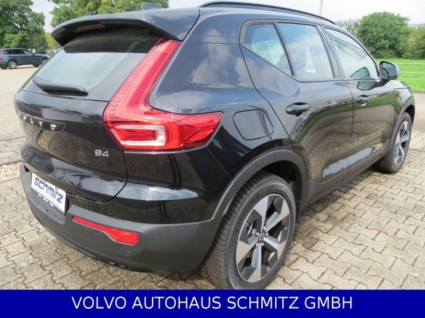 Volvo XC40 B4 Ultimate Dark 145 kW image number 6