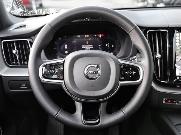 Volvo XC60 B4 AWD Plus 145 kW image number 6