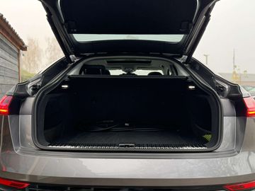 Car image 36