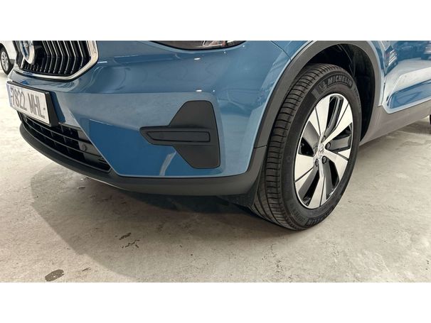 Volvo XC40 Recharge T4 155 kW image number 32