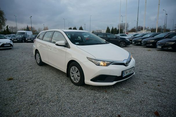 Toyota Auris 66 kW image number 1