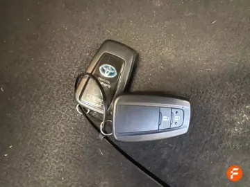Car image 23
