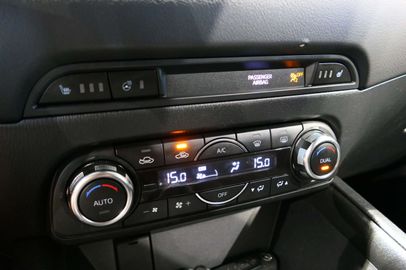 Car image 33