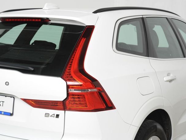 Volvo XC60 B4 AWD Geartronic 145 kW image number 9