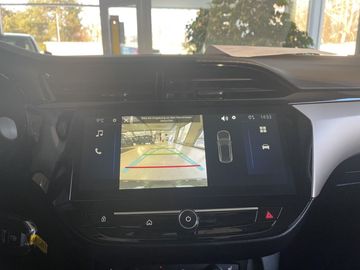 Car image 19