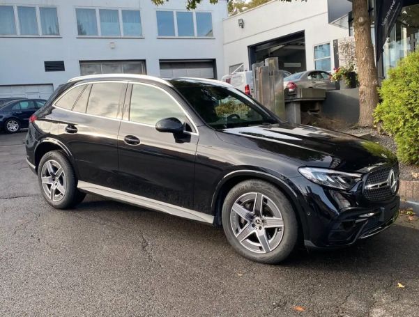 Mercedes-Benz GLC 300 190 kW image number 3