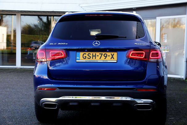 Mercedes-Benz GLC 300 e 4Matic 235 kW image number 21