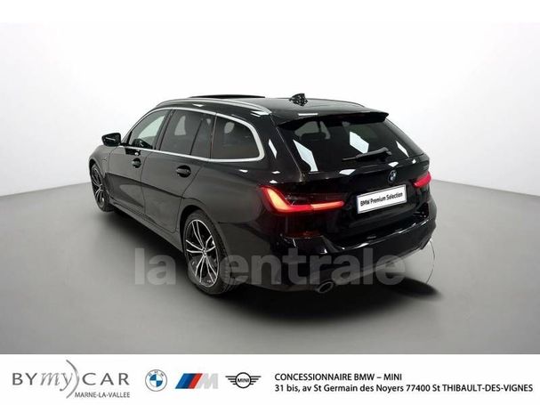 BMW 330 Touring xDrive 215 kW image number 13