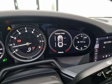 Car image 37