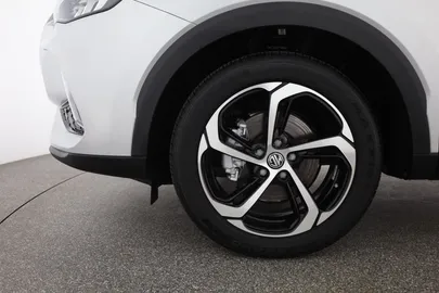 Car image 28