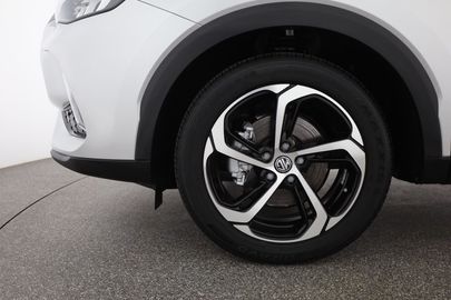 Car image 28