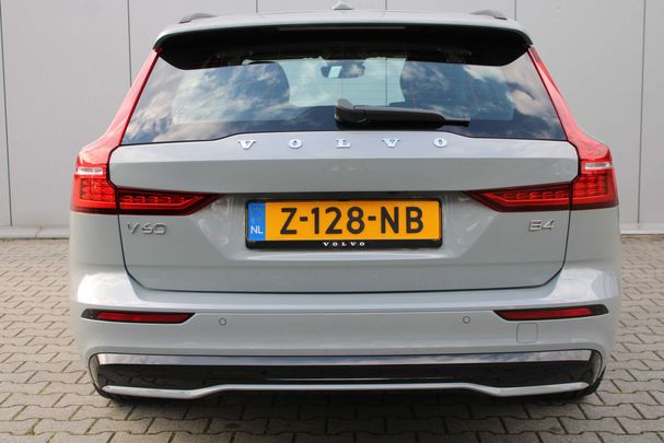 Volvo V60 B4 Plus 145 kW image number 9