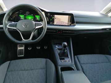 Car image 37