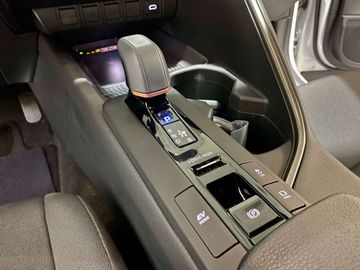 Car image 37