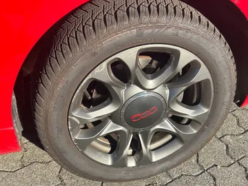 Car image 18
