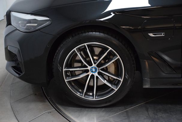 BMW 530 Touring xDrive 216 kW image number 23