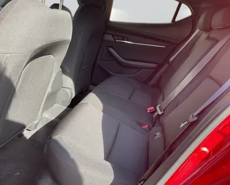 Car image 17