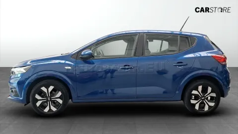 Car image 5