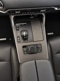 Car image 28