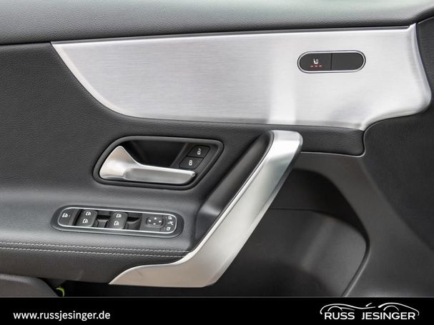 Mercedes-Benz A 220 140 kW image number 13