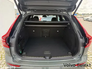 Car image 40