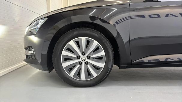 Skoda Superb 2.0 TDI DSG Style 110 kW image number 20