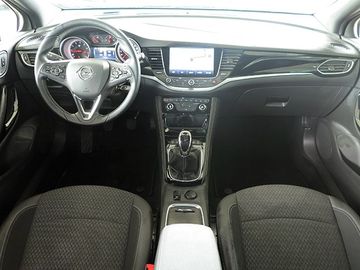 Car image 17