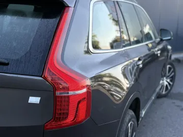 Car image 32