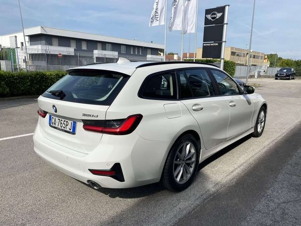 BMW 320d Touring Advantage 140 kW image number 11