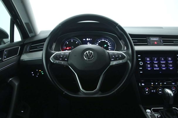 Volkswagen Passat Variant 1.6 TDI SCR DSG Business 88 kW image number 11