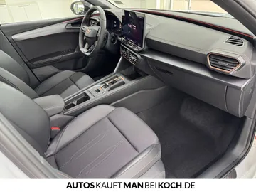 Car image 32