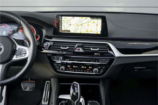 BMW 520i 135 kW image number 22