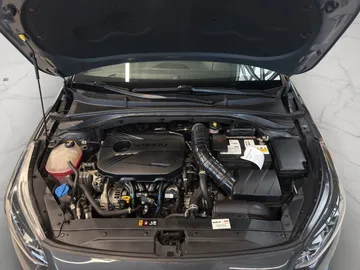 Car image 48