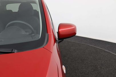 Car image 33