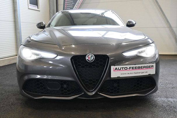 Alfa Romeo Giulia 2.2 Veloce 154 kW image number 3