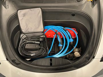 Car image 35
