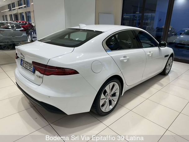 Jaguar XE 132 kW image number 2