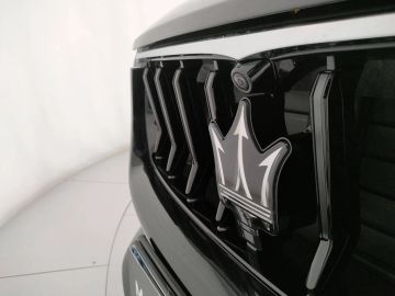 Car image 35