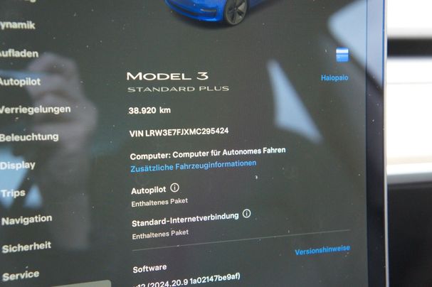 Tesla Model 3 Standard Range Plus 239 kW image number 26