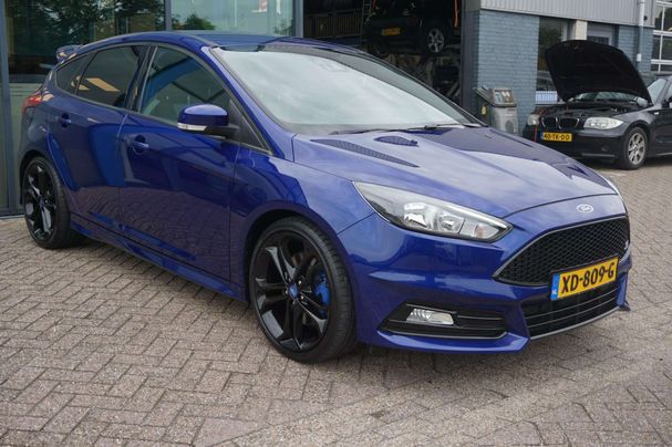 Ford Focus 2.0 184 kW image number 2