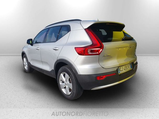 Volvo XC40 T2 Essential 95 kW image number 7