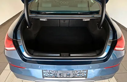 Car image 28