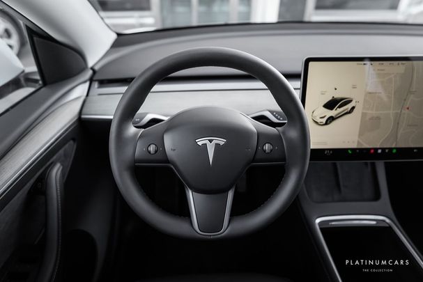 Tesla Model Y Standard Range 221 kW image number 9