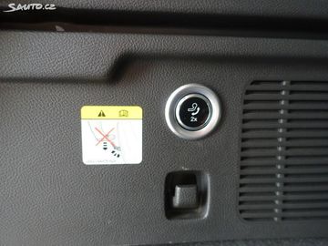 Car image 33