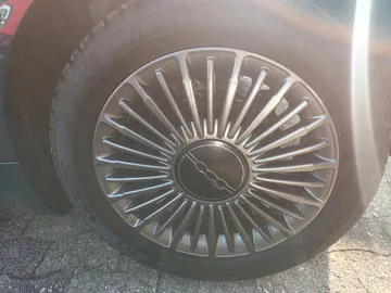 Car image 24