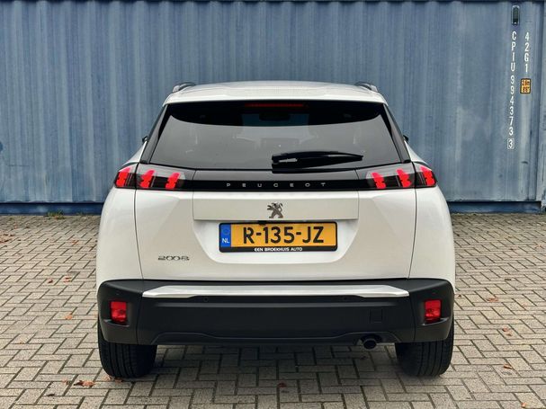 Peugeot 2008 1.2 PureTech 75 kW image number 9